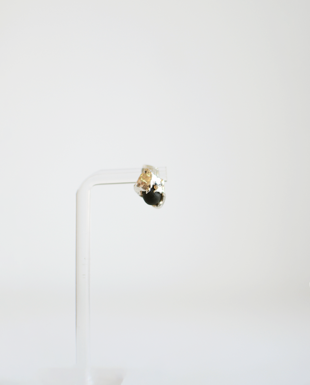 Mino Mino Aretes Anémona Negra