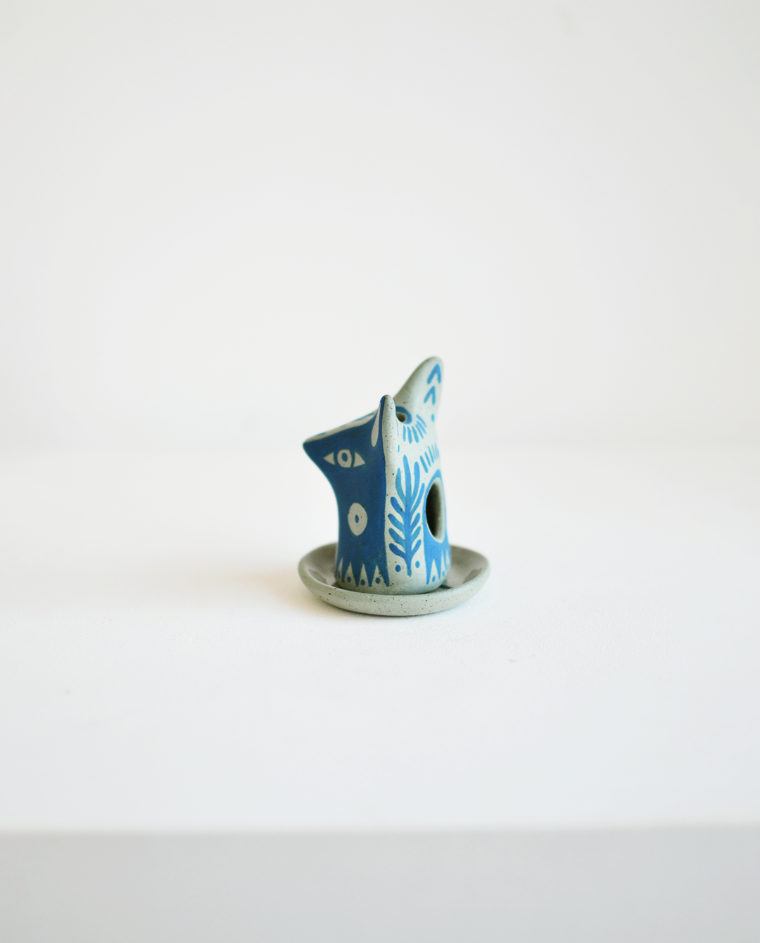 Perro y Arena Incensario - Fauna Azul Gato