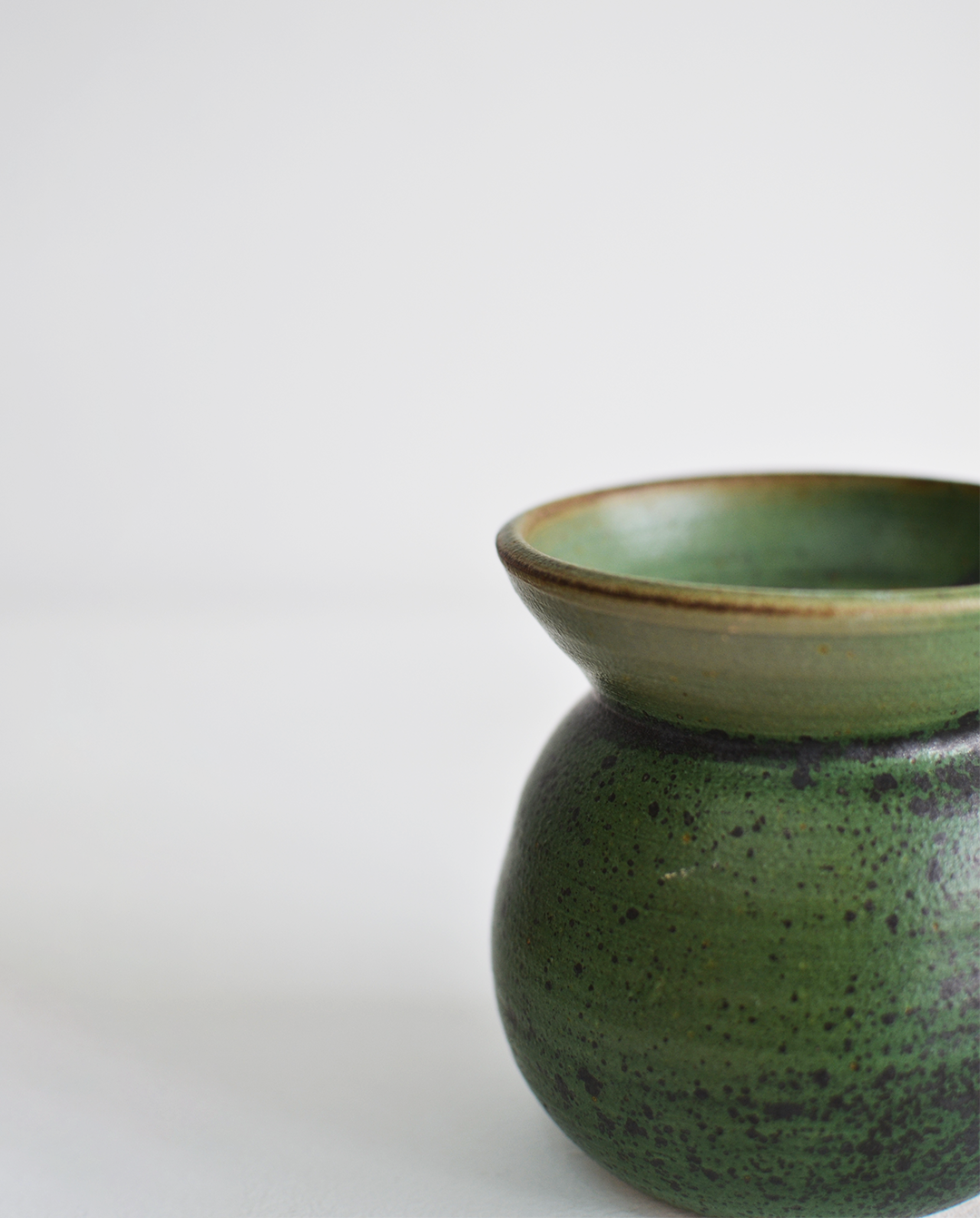 Marlon Marinero - Jarrón Verde