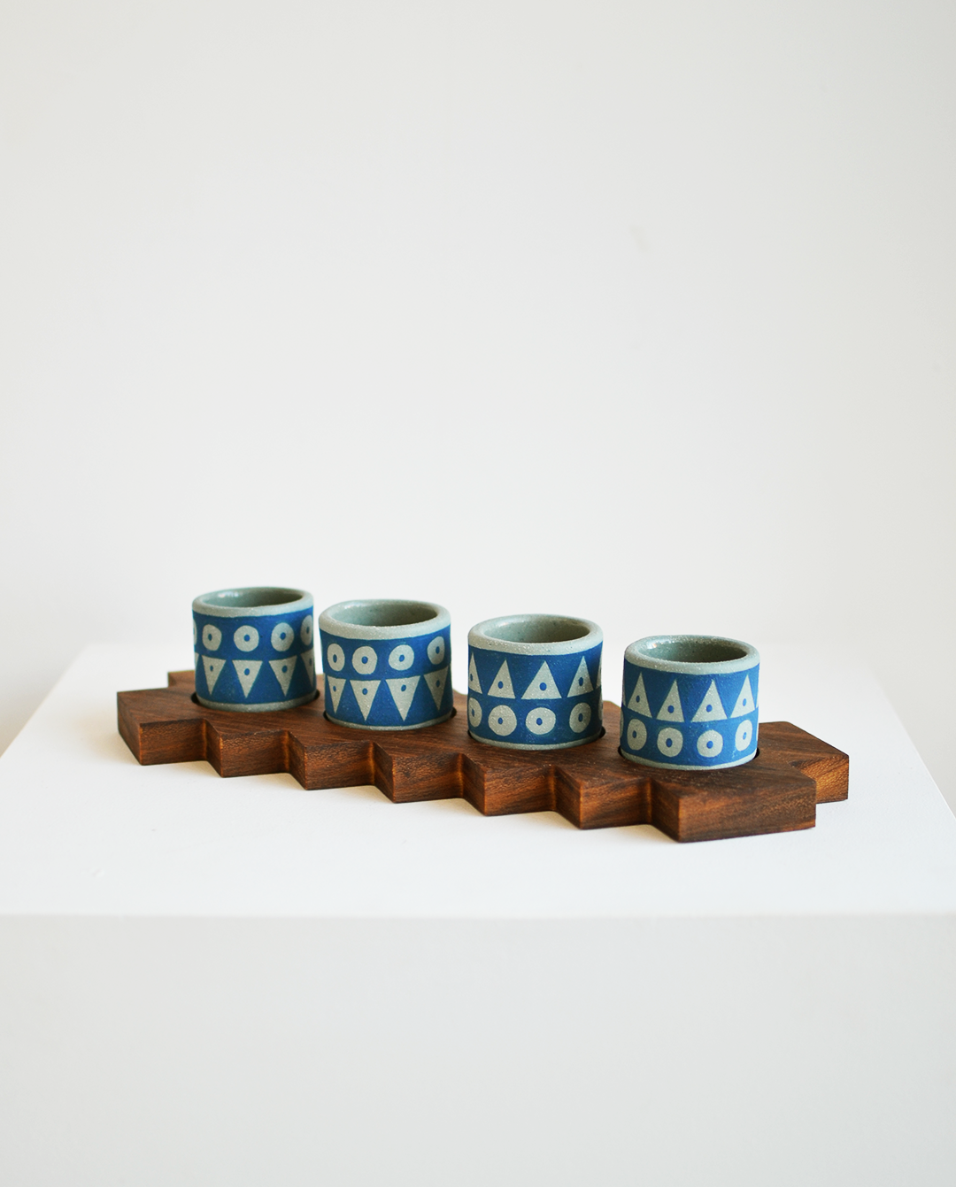 Perro y Arena - Set 4 mezcaleros con tabla cactus