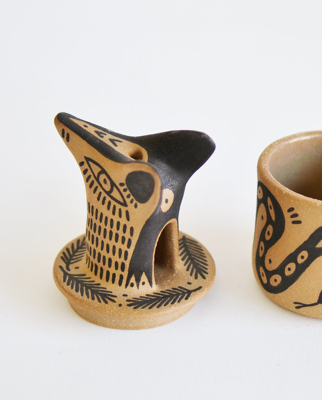 Perro y Arena Contenedor y quemador - Coyote