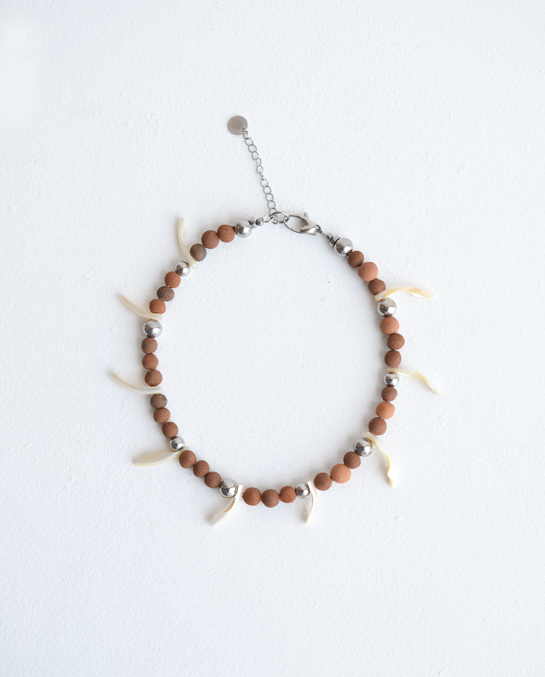 Sacred Scraps Collar Raíces #4
