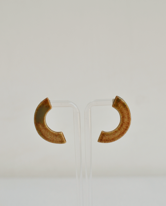 Wear Ceramics Aretes Inverted Hoops