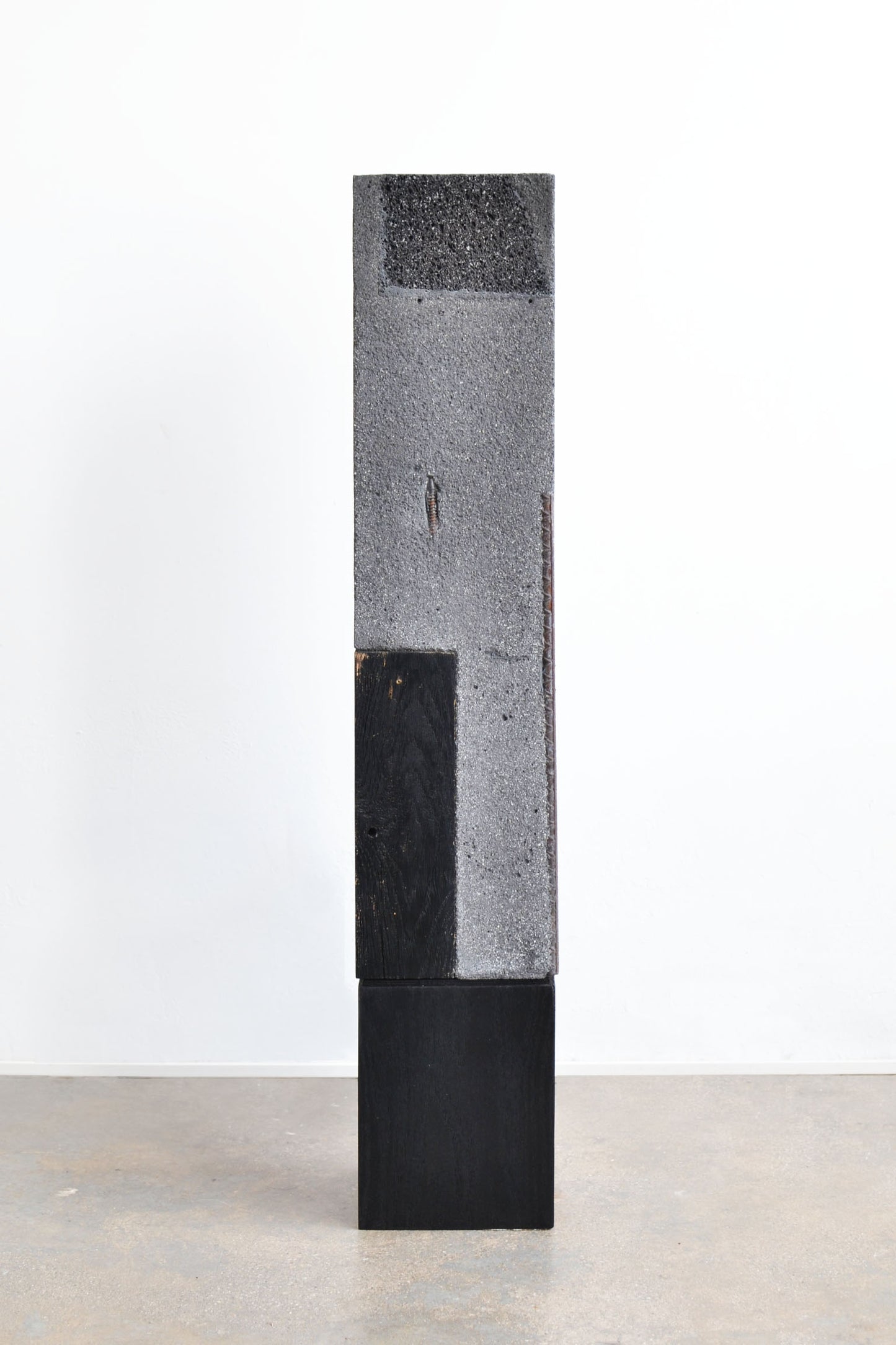 Laura Huerta + Gael Guerrero "Bodies of memory" Urban remains