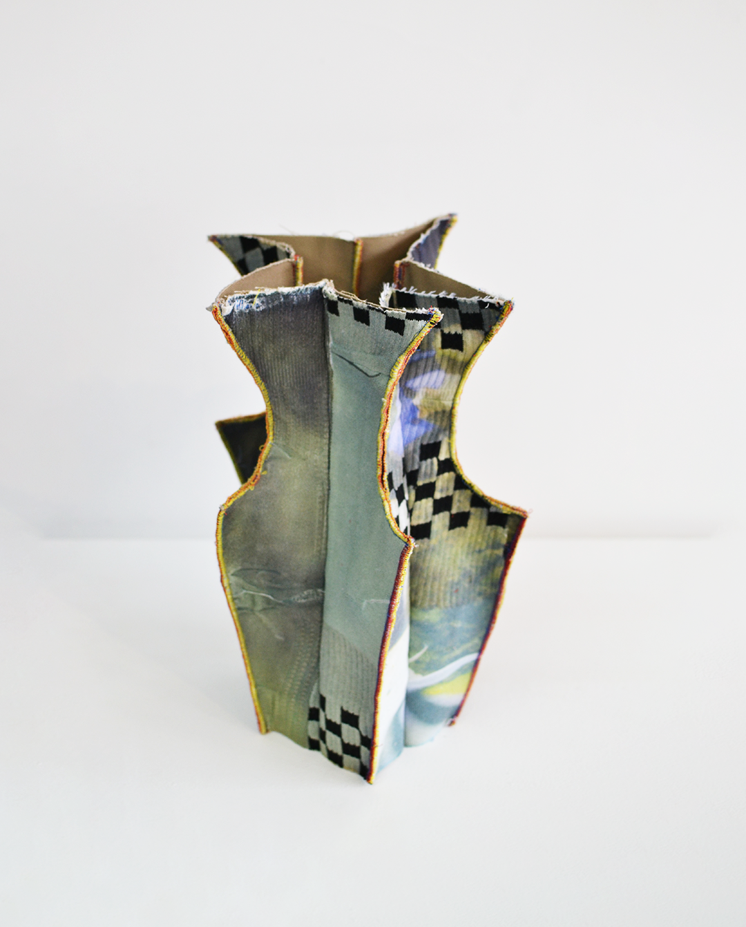 M.G.L.O. Siza Vase CECUT 01