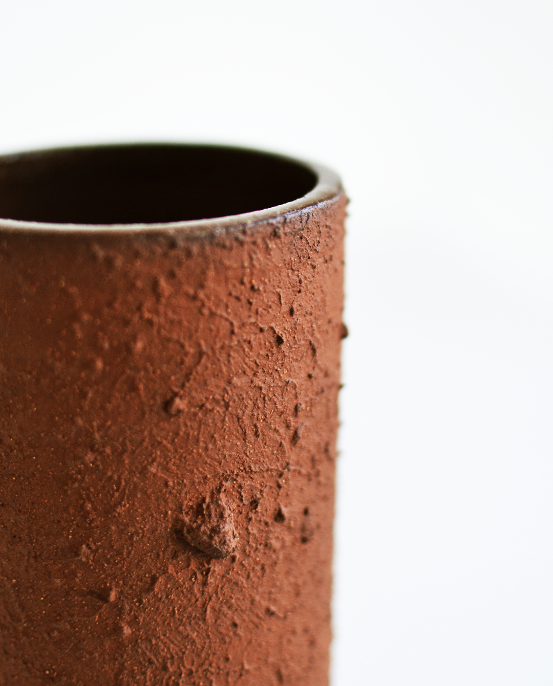 Laura Huerta x Alejandra Dueñas - Contenedores Jarrita Terracota N2