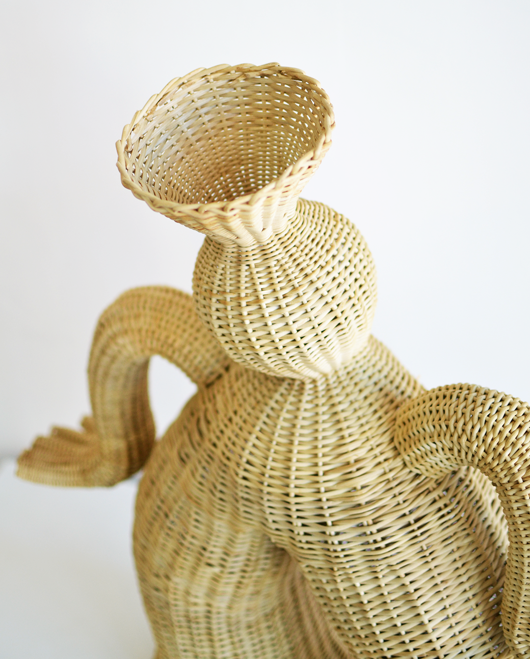 Lordag & Sondag Escultura Cahn Maák