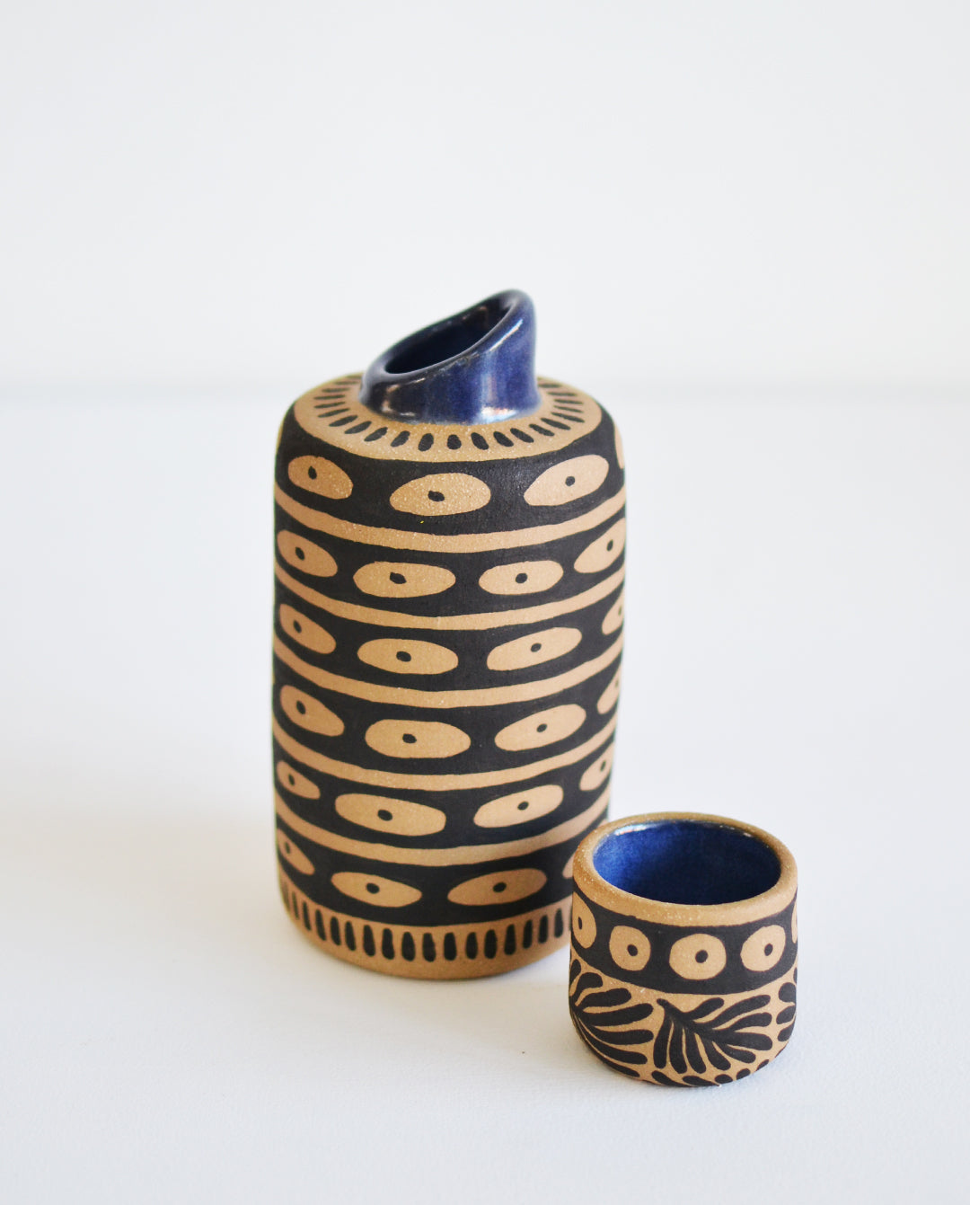 Perro y Arena - Mezcalero Jarrón