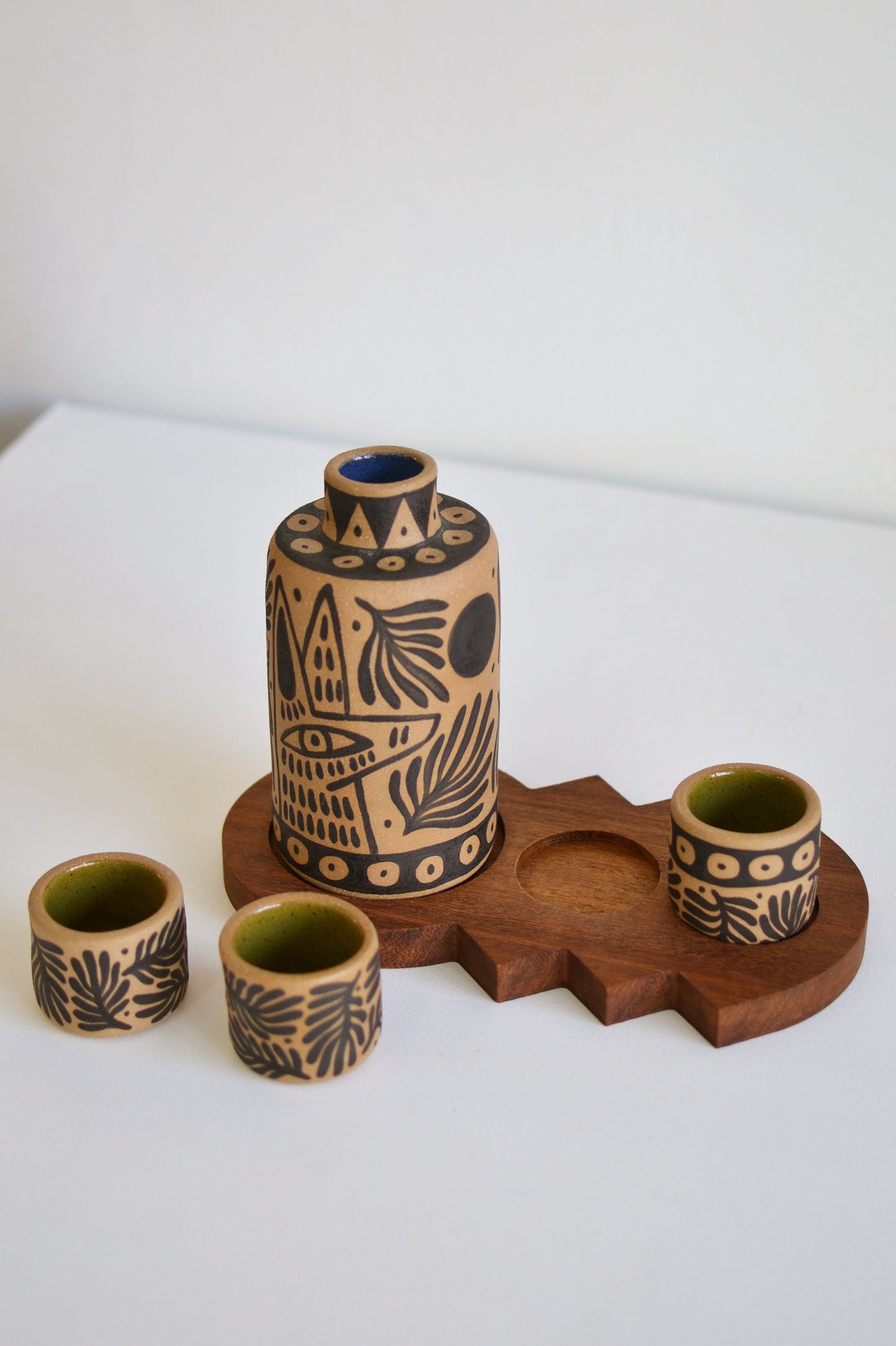 Perro y Arena - Set mezcalero con tabla cactus