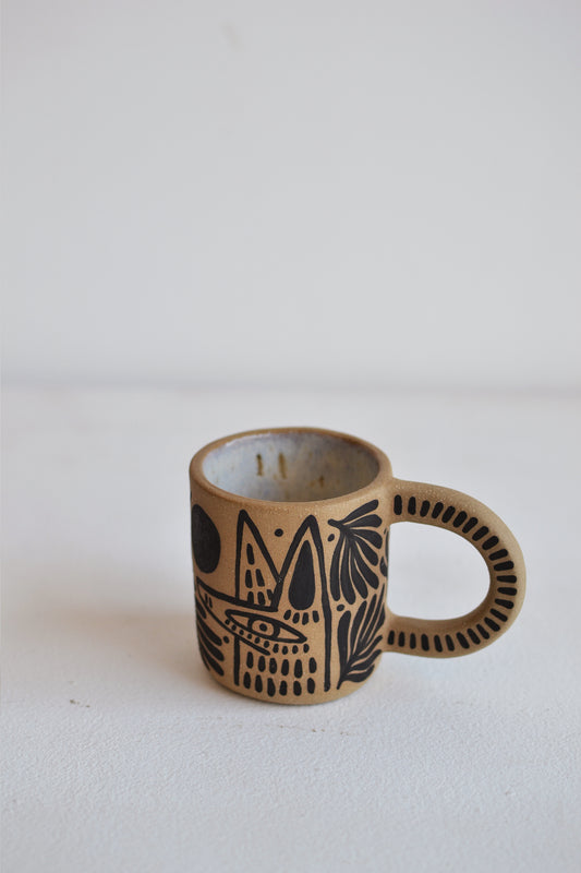 Perro y Arena Taza 6oz.