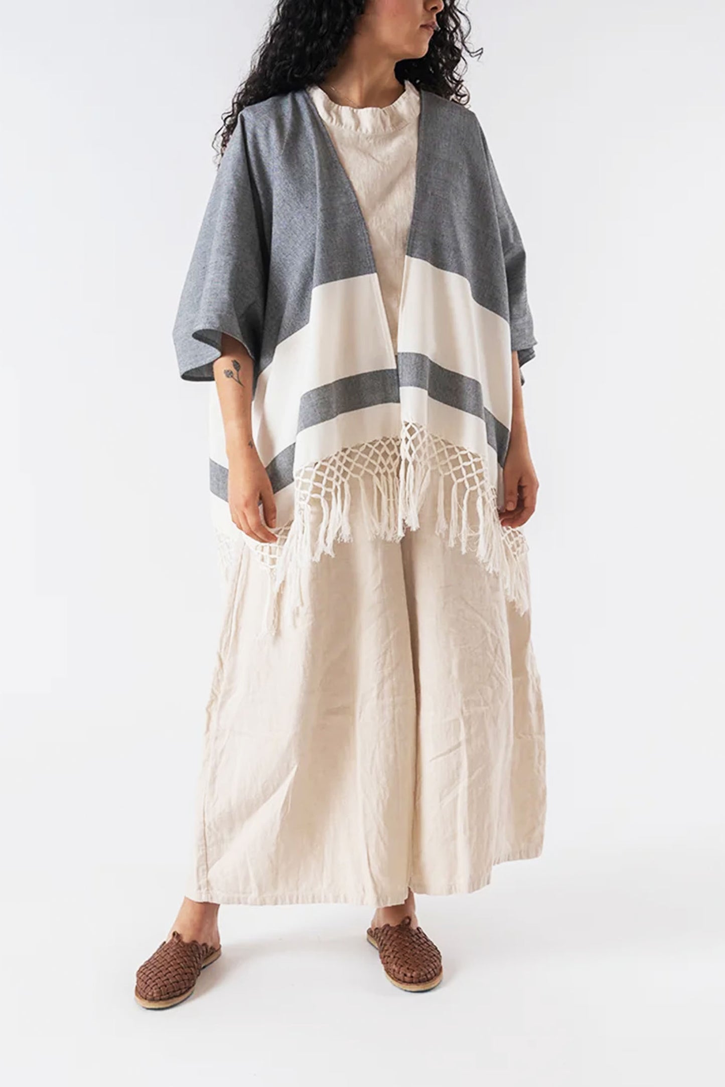 Candor Wind Flow - Open Poncho